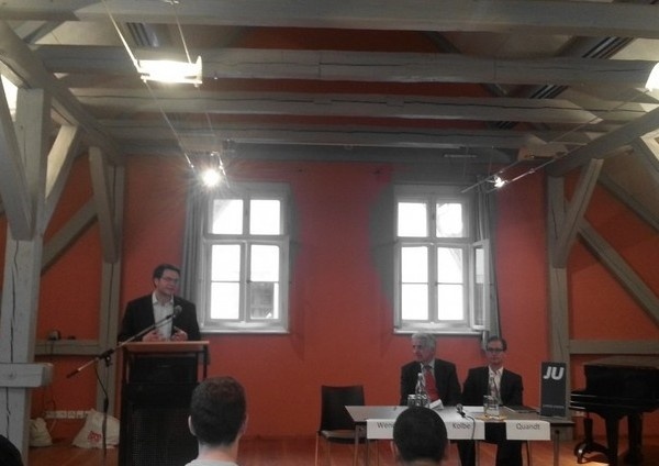 7. Dialog an der Elbe