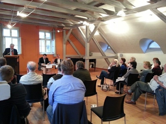 7. Dialog an der Elbe
