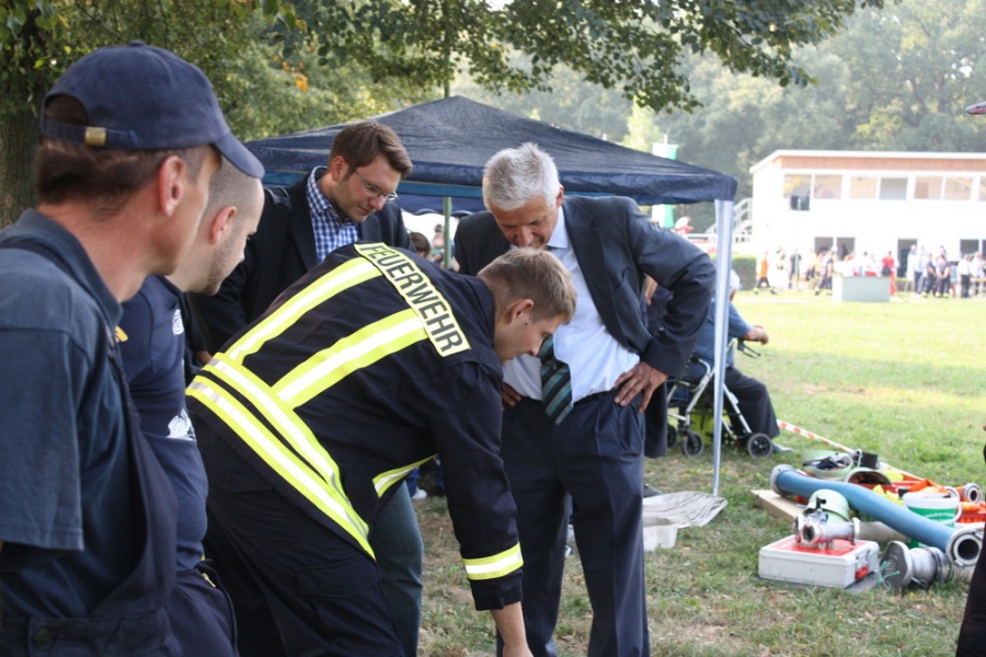 Kreisfeuerwehrausscheid und Fliegerfest in Oschatz