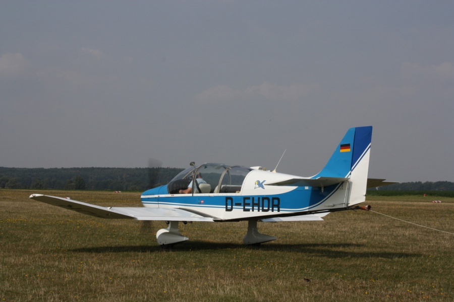 Kreisfeuerwehrausscheid und Fliegerfest in Oschatz