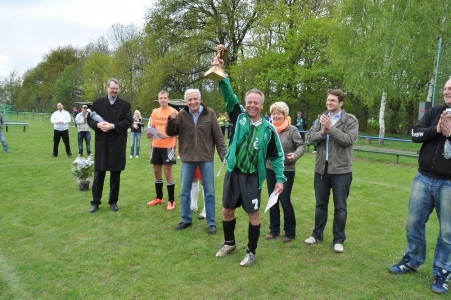 Mai Fußballturnier