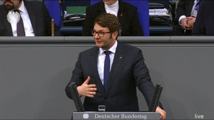Plenarrede Terrorismus effektiv bekämpfen